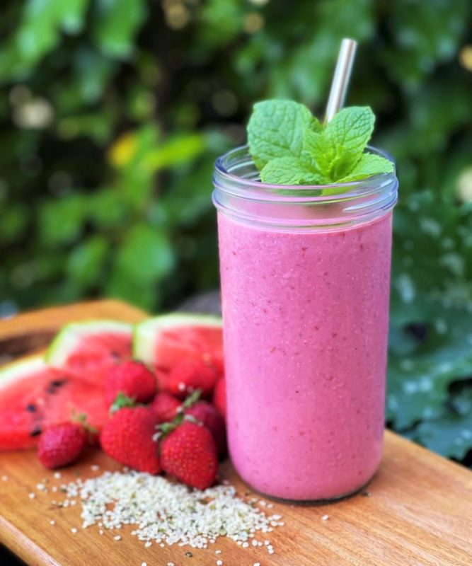 Watermelon Strawberry Smoothie (only 4 ingredients)